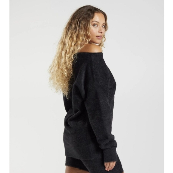 Gymshark x Whitney Simmons V5 Sweater - Picture 2 of 6